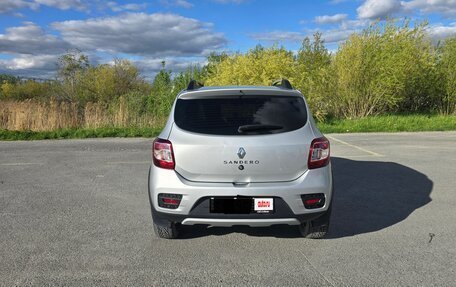 Renault Sandero II рестайлинг, 2020 год, 1 500 000 рублей, 2 фотография