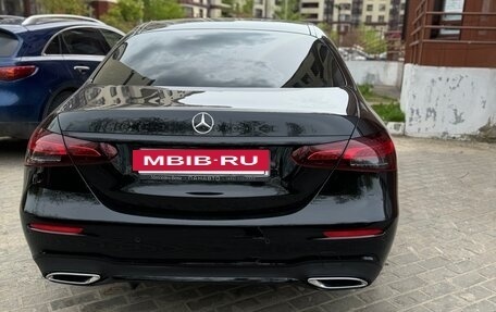 Mercedes-Benz E-Класс, 2022 год, 5 500 000 рублей, 8 фотография