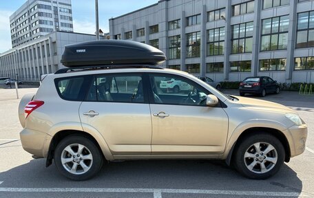 Toyota RAV4, 2011 год, 1 350 000 рублей, 2 фотография