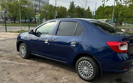 Renault Logan II, 2018 год, 599 000 рублей, 2 фотография