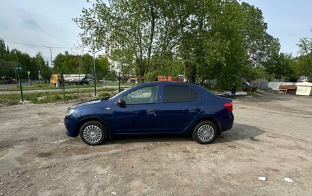 Renault Logan II, 2018 год, 599 000 рублей, 6 фотография