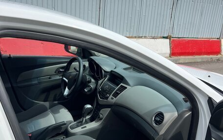 Chevrolet Cruze II, 2010 год, 450 000 рублей, 7 фотография