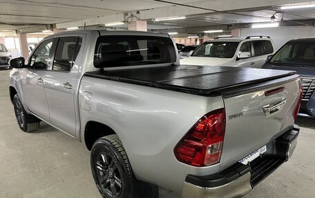 Toyota Hilux VIII, 2020 год, 3 150 000 рублей, 8 фотография