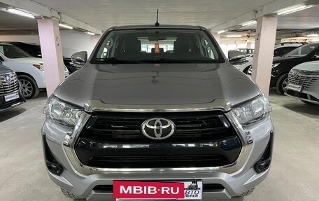 Toyota Hilux VIII, 2020 год, 3 150 000 рублей, 3 фотография