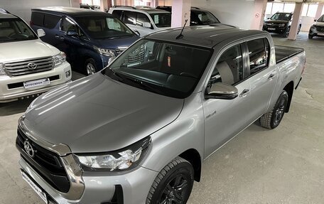 Toyota Hilux VIII, 2020 год, 3 150 000 рублей, 10 фотография