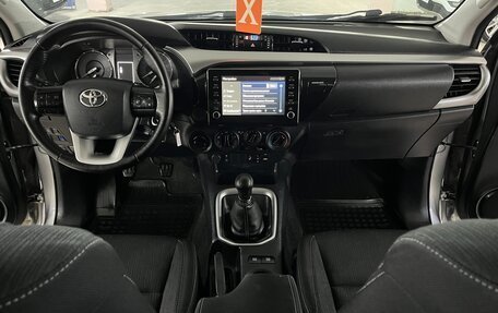 Toyota Hilux VIII, 2020 год, 3 150 000 рублей, 18 фотография