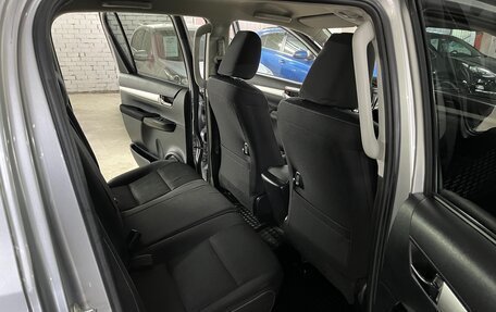 Toyota Hilux VIII, 2020 год, 3 150 000 рублей, 22 фотография