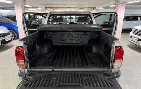 Toyota Hilux VIII, 2020 год, 3 150 000 рублей, 24 фотография