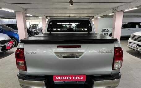 Toyota Hilux VIII, 2020 год, 3 150 000 рублей, 7 фотография