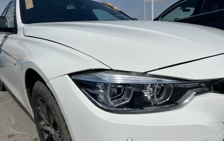 BMW 3 серия, 2018 год, 1 900 000 рублей, 18 фотография