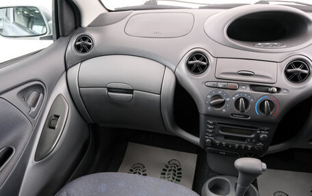 Toyota Vitz, 2001 год, 579 000 рублей, 11 фотография