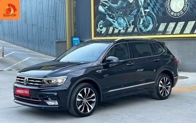 Volkswagen Tiguan II, 2021 год, 2 250 000 рублей, 1 фотография