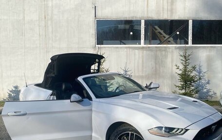 Ford Mustang VI рестайлинг, 2019 год, 3 000 000 рублей, 5 фотография