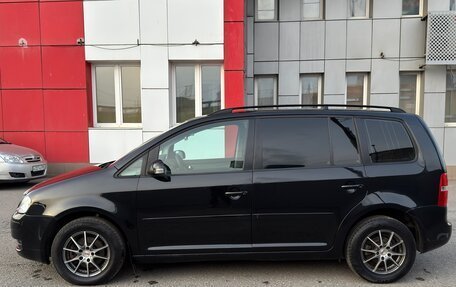 Volkswagen Touran III, 2004 год, 545 000 рублей, 4 фотография