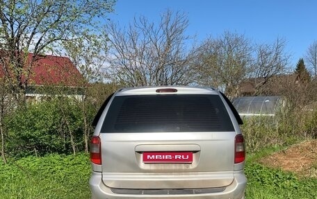 Chrysler Voyager IV, 2003 год, 380 000 рублей, 2 фотография