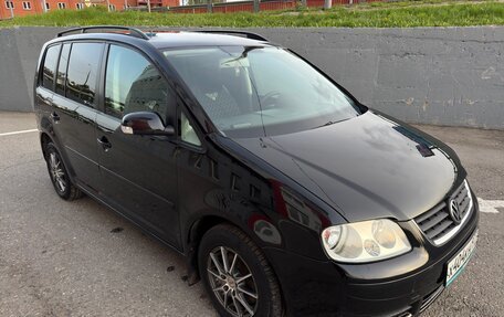 Volkswagen Touran III, 2004 год, 545 000 рублей, 9 фотография