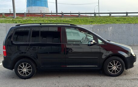 Volkswagen Touran III, 2004 год, 545 000 рублей, 8 фотография