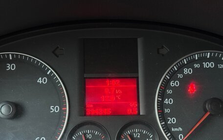 Volkswagen Touran III, 2004 год, 545 000 рублей, 26 фотография