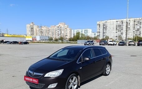 Opel Astra J, 2012 год, 690 000 рублей, 5 фотография
