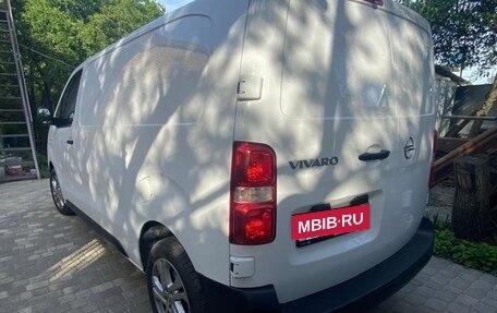 Opel Vivaro, 2021 год, 4 500 000 рублей, 4 фотография