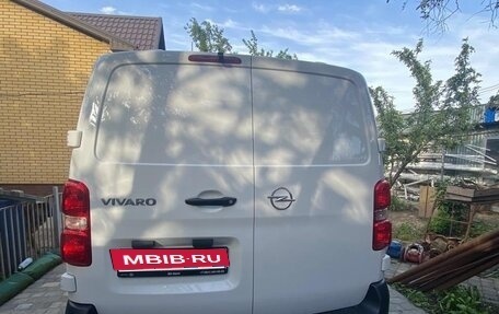 Opel Vivaro, 2021 год, 4 500 000 рублей, 5 фотография