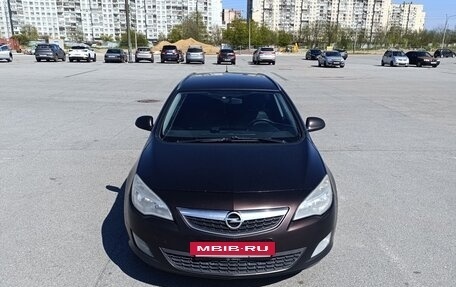 Opel Astra J, 2012 год, 690 000 рублей, 9 фотография