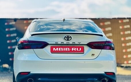 Toyota Camry, 2021 год, 3 099 000 рублей, 4 фотография