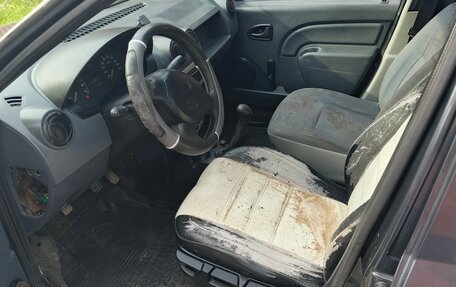 Renault Logan I, 2006 год, 75 000 рублей, 2 фотография