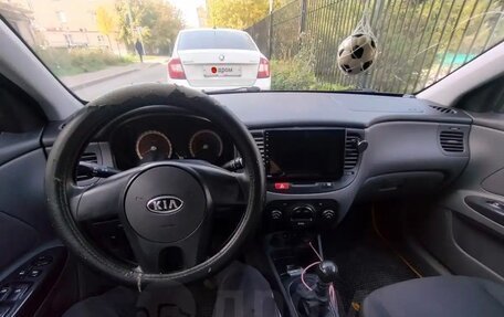 KIA Rio II, 2010 год, 580 000 рублей, 6 фотография