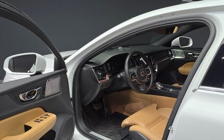 Volvo S60 III, 2021 год, 3 200 000 рублей, 5 фотография