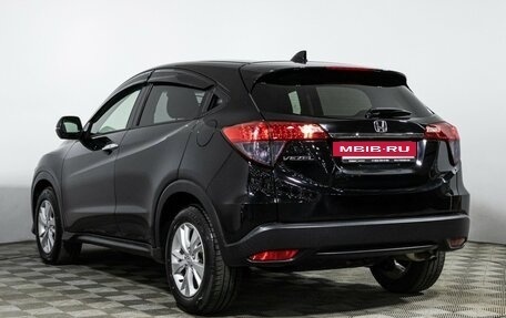 Honda Vezel, 2019 год, 1 900 000 рублей, 7 фотография