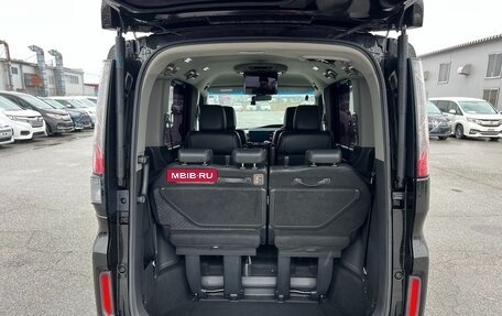 Honda Stepwgn IV, 2018 год, 2 200 000 рублей, 28 фотография