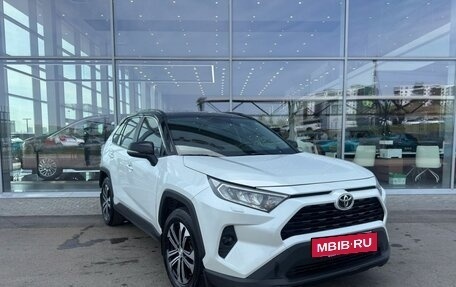 Toyota RAV4, 2020 год, 2 999 000 рублей, 2 фотография