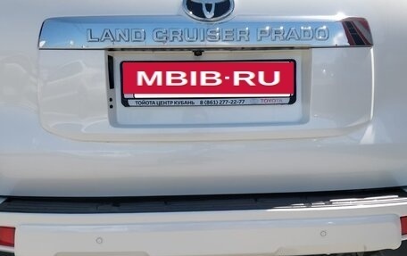 Toyota Land Cruiser Prado 150 рестайлинг 2, 2018 год, 6 700 000 рублей, 14 фотография