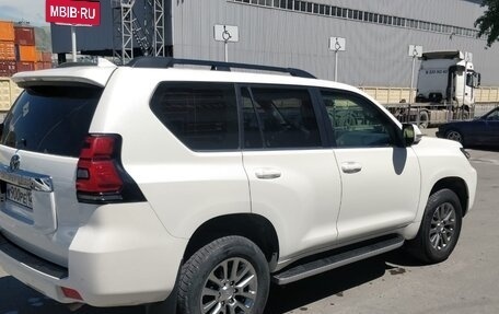 Toyota Land Cruiser Prado 150 рестайлинг 2, 2018 год, 6 700 000 рублей, 13 фотография