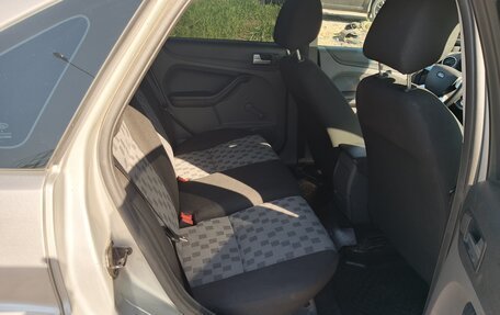 Ford Focus II рестайлинг, 2006 год, 400 000 рублей, 10 фотография