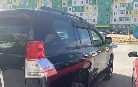 Toyota Land Cruiser Prado 150 рестайлинг 2, 2011 год, 3 100 000 рублей, 3 фотография