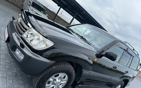 Toyota Land Cruiser 100 рестайлинг 2, 2006 год, 2 900 000 рублей, 3 фотография