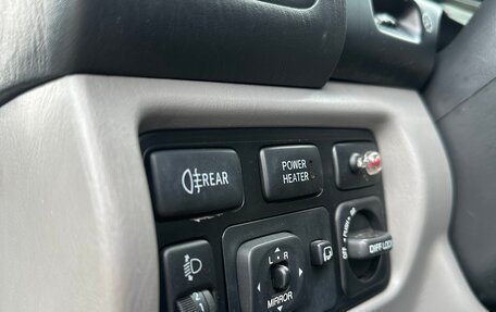 Toyota Land Cruiser 100 рестайлинг 2, 2006 год, 2 900 000 рублей, 18 фотография