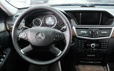 Mercedes-Benz E-Класс, 2009 год, 1 499 000 рублей, 13 фотография