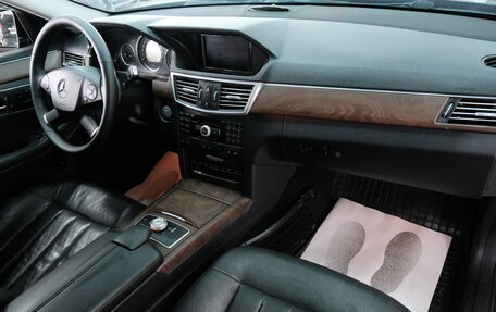 Mercedes-Benz E-Класс, 2009 год, 1 499 000 рублей, 20 фотография
