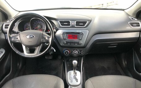 KIA Rio III рестайлинг, 2014 год, 940 000 рублей, 10 фотография