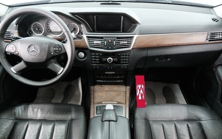 Mercedes-Benz E-Класс, 2009 год, 1 499 000 рублей, 14 фотография