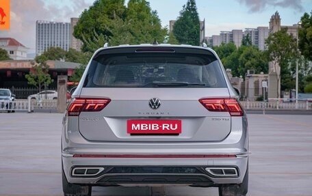 Volkswagen Tiguan II, 2022 год, 2 249 000 рублей, 5 фотография