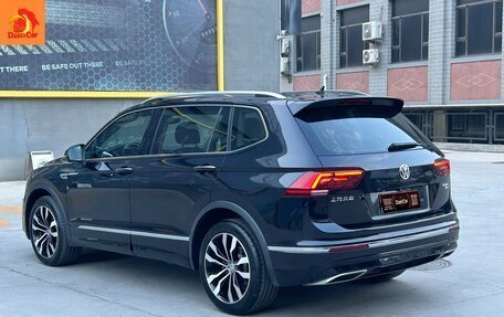 Volkswagen Tiguan II, 2021 год, 2 250 000 рублей, 7 фотография