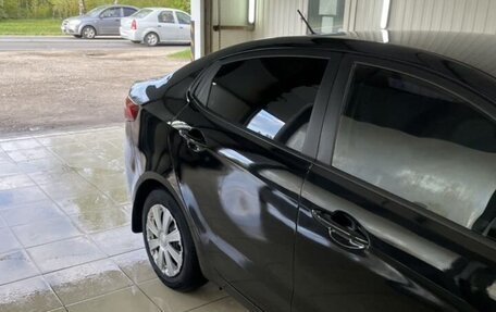 KIA Rio III рестайлинг, 2013 год, 840 000 рублей, 4 фотография