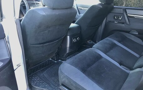 Mitsubishi Pajero IV, 2008 год, 1 599 000 рублей, 9 фотография
