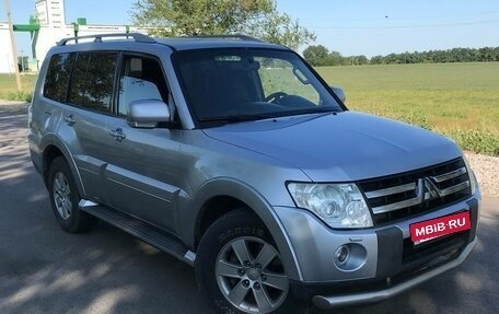 Mitsubishi Pajero IV, 2008 год, 1 599 000 рублей, 2 фотография