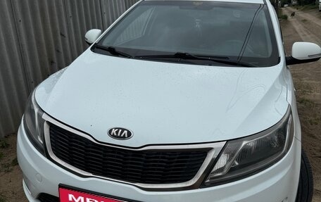 KIA Rio III рестайлинг, 2013 год, 900 000 рублей, 7 фотография