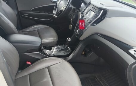 Hyundai Santa Fe III рестайлинг, 2013 год, 1 900 000 рублей, 6 фотография